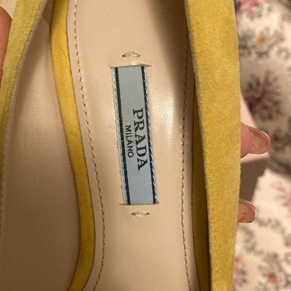 Yellow suede PRADA shoes , size 37, in the original box - Picture 10 of 15